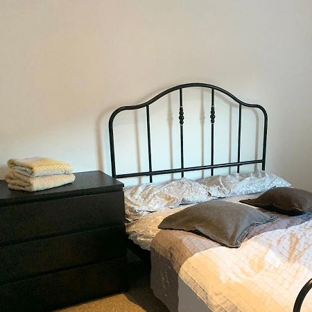 Beautiful Home, 3 Bedroom House Near Alton Towers, Wedgwood Museum, Universities Ньюкасл-андер-Лайм Экстерьер фото