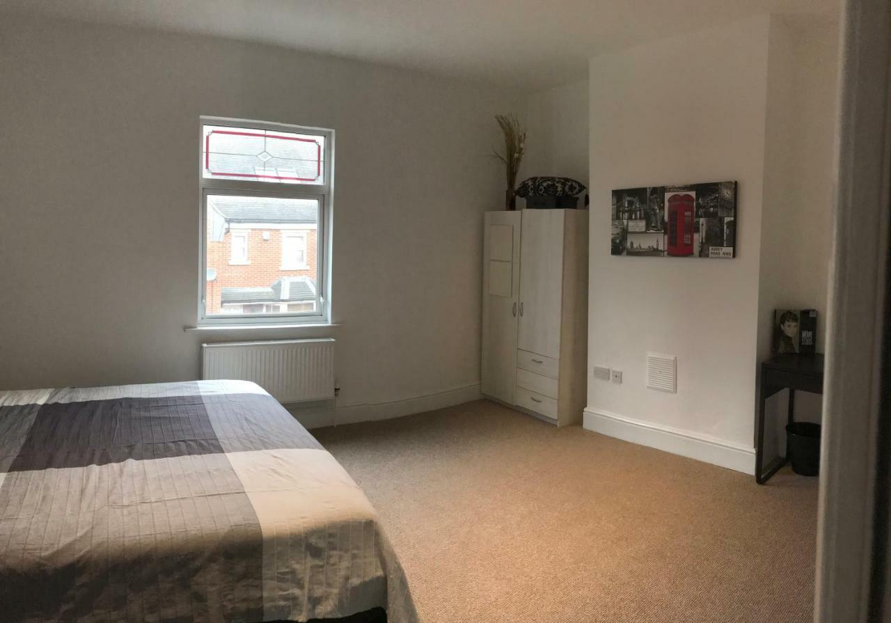 Beautiful Home, 3 Bedroom House Near Alton Towers, Wedgwood Museum, Universities Ньюкасл-андер-Лайм Экстерьер фото